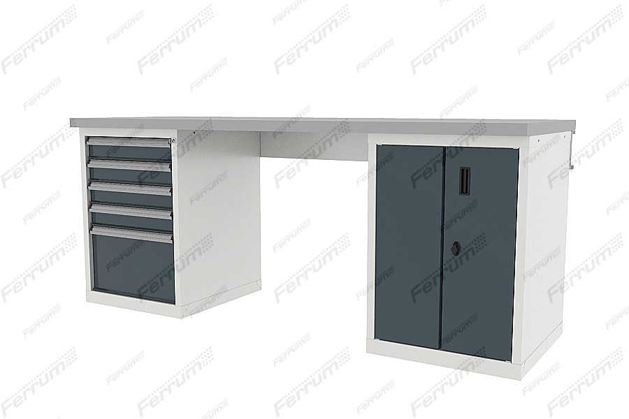 Banc de lucru cu două coloane