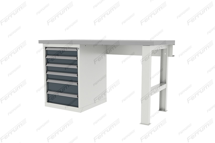 Banc de lucru cu o singură coloană